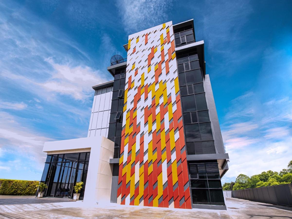 Fortune D Hotel Phitszanulok Kültér fotó