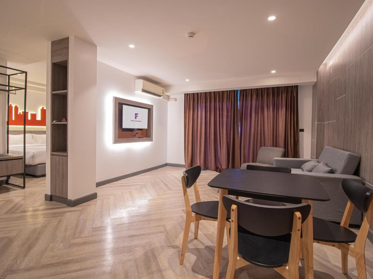 Fortune D Hotel Phitszanulok Kültér fotó